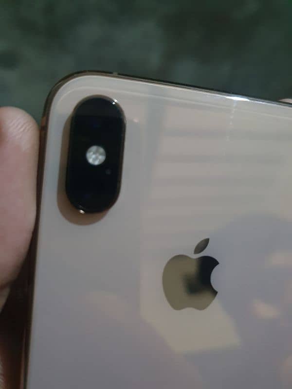 iphone xs 1