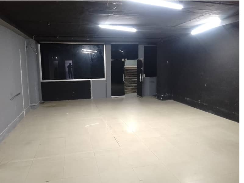 Investment Corridor And Builders Proudly Offer Area 1200 Square Feet Corporate Office Available For Rent in Main Boulevard Road Gulberg 3 Lahore 0