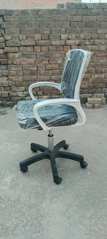 low back office revolving chairs. brand new. 4