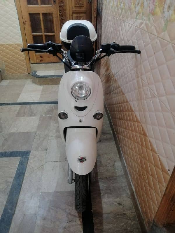 Scooty 2