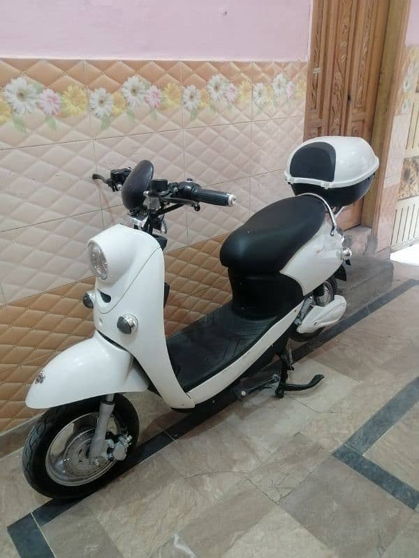 Scooty 7