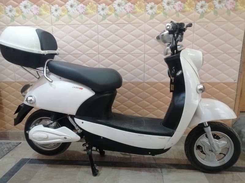 Scooty 9