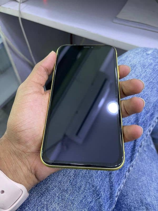 Iphone 11 - 64GB - non pta 2