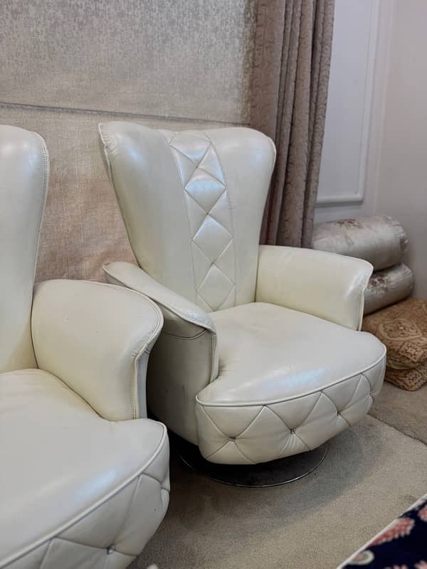 swivel chairs 3 sets urgent sale 4