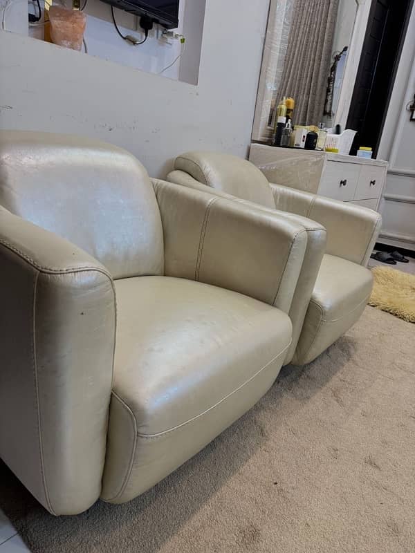 swivel chairs 3 sets urgent sale 5