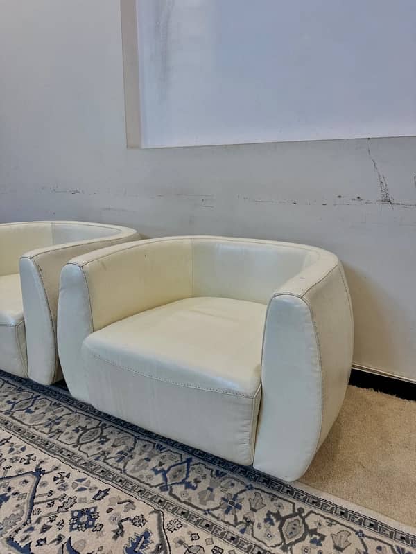 swivel chairs 3 sets urgent sale 12