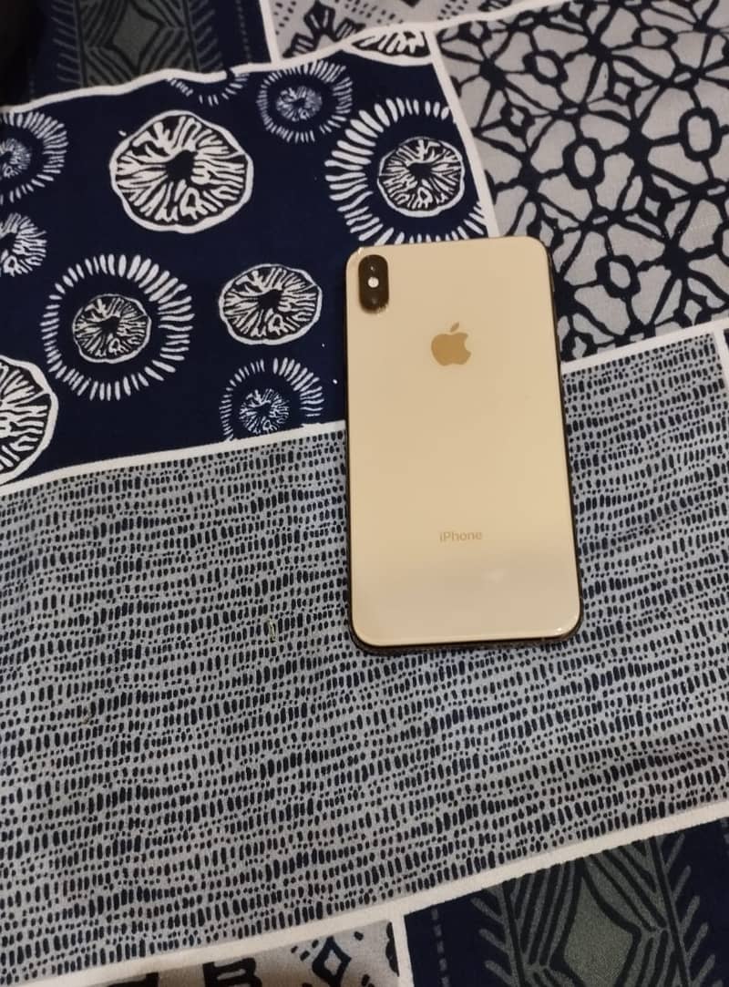 Apple iPhone XS Max Contact on Whatsap03298995469 0