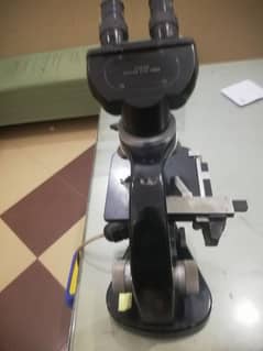 Microscope