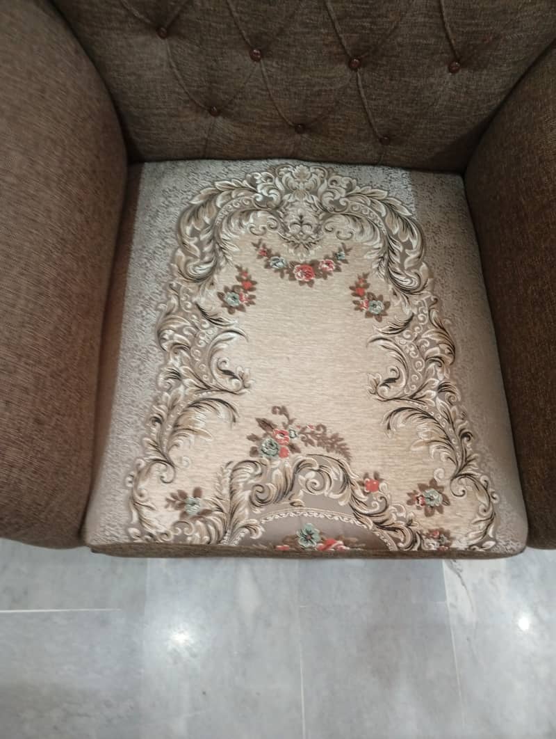 Sofa set for sale urgent 4