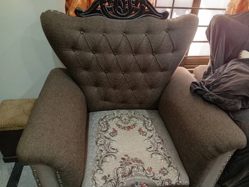 Sofa set for sale urgent 5