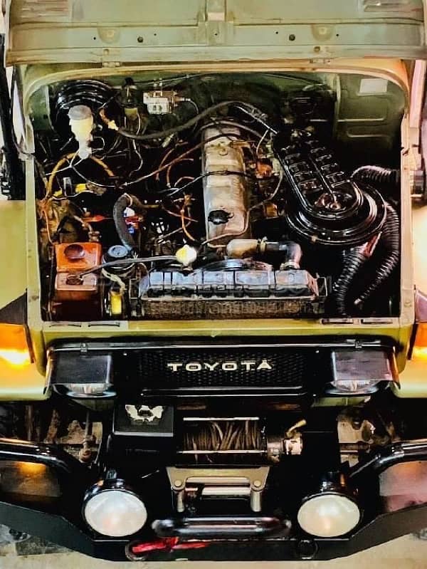 Toyota Land Cruiser (fj 40) 1984 1