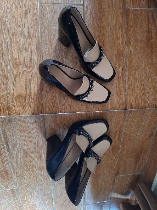 Black and Beige Block Heels 2