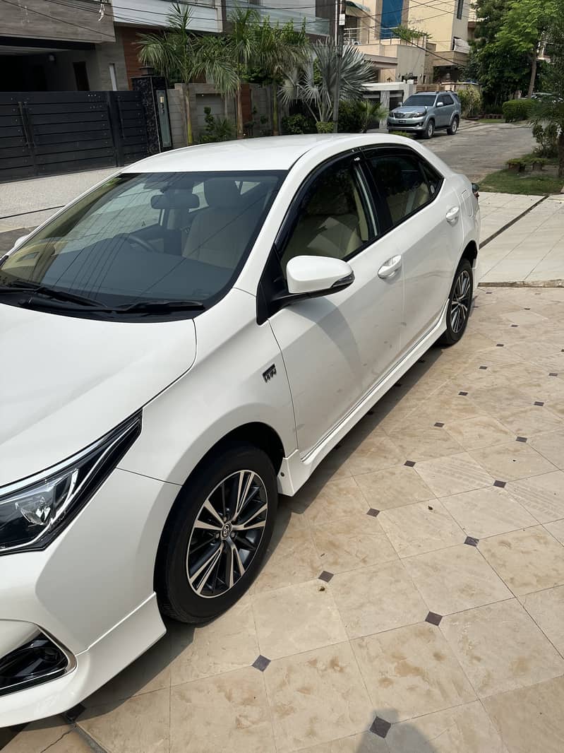 Toyota Corolla Altis 1.6 X  2021 |  Bumper-To-Bumper Geniune 2