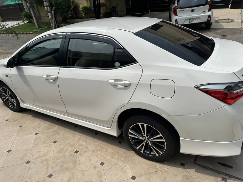 Toyota Corolla Altis 1.6 X  2021 |  Bumper-To-Bumper Geniune 3