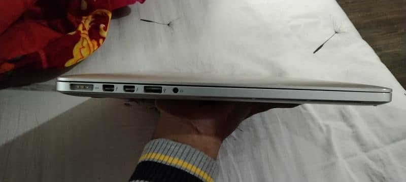 MAC book pro 2015 mid 9