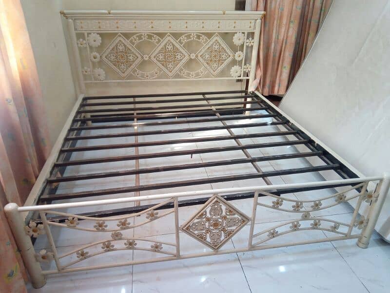 King Size Iron Bed With Matress 9 Years Warranty 3