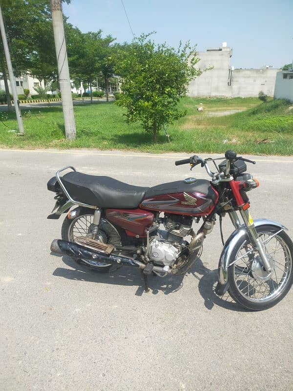 Honda 125 first owner well maintenance by honda showroom 7