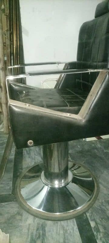 3 salon chair for sale 2