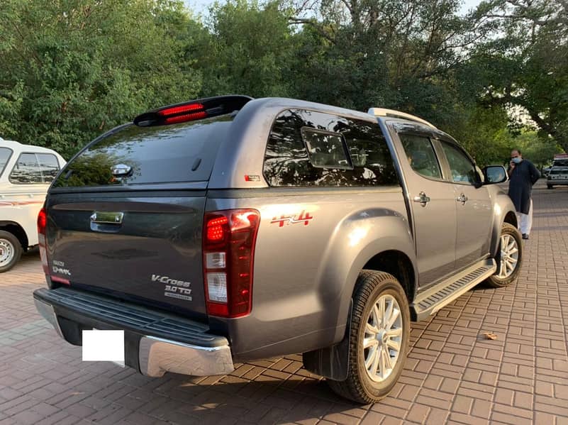 Canopy for Toyota Hilux Revo and Isuzu D-Max 2