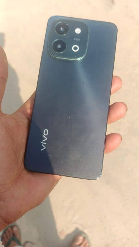 vivo y28 with full box 33000 4