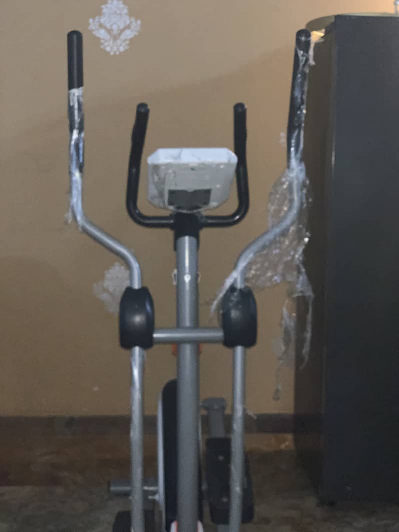 Apollo elliptical E50E 0