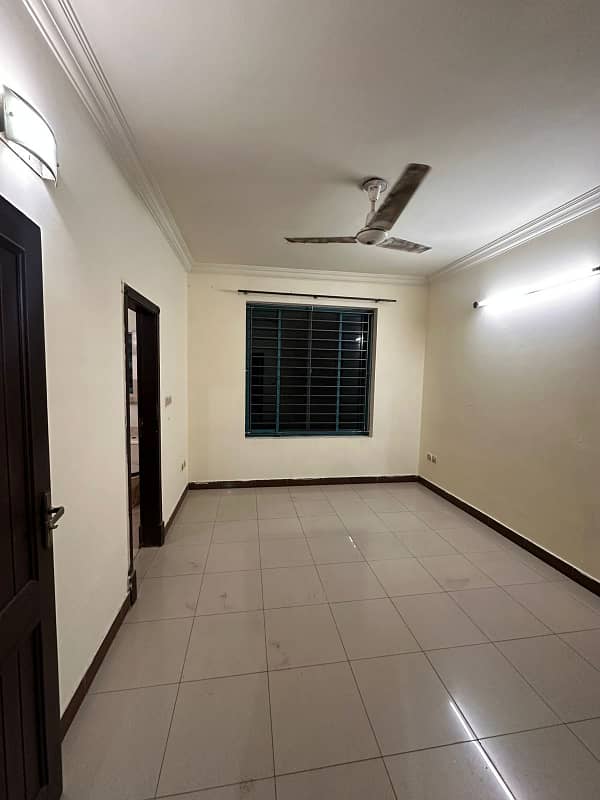 BRAND NEW GROUND PORTION FOR RENT LOCATION PAM CITY 3