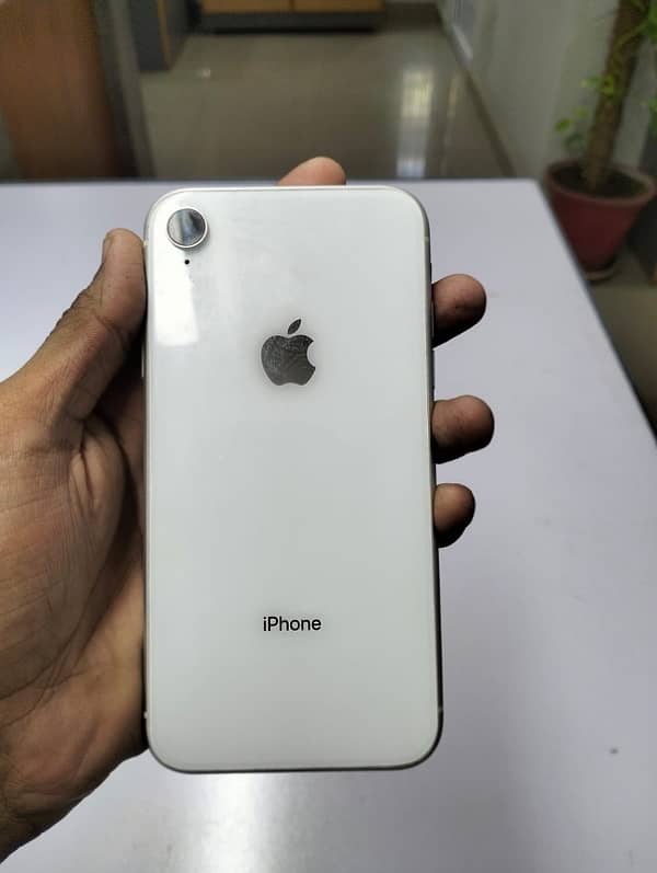 iPhone XR Jv 4