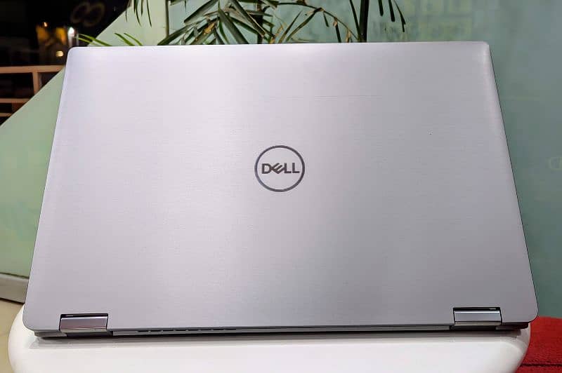 Dell Latitude 14 7410 2 in 1 (Business Series) 5