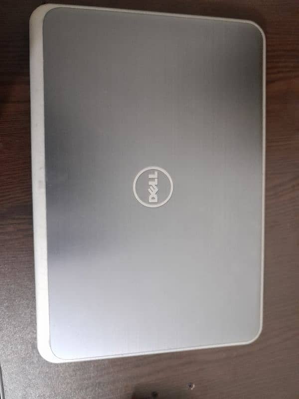 core i5 4rth generation 8gb ram 512gb hard 15 inches 3