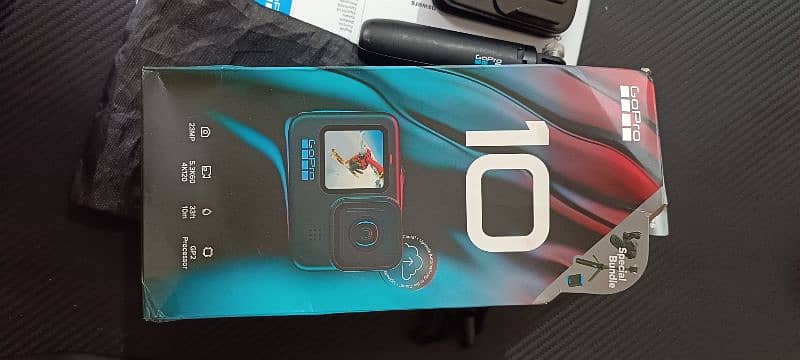 GOPRO HERO 10 SPECIAL ACCESSORY BUNDLE 1