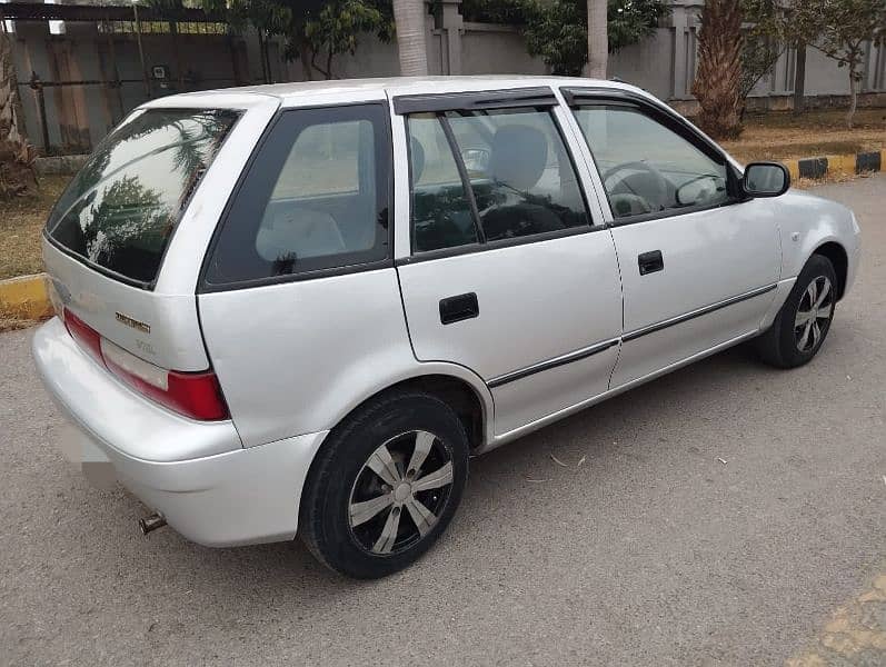 Suzuki Cultus VXL 2005 2