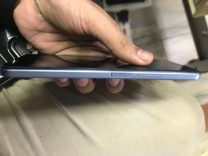 vivo y33s 8 4ram 128gb 1