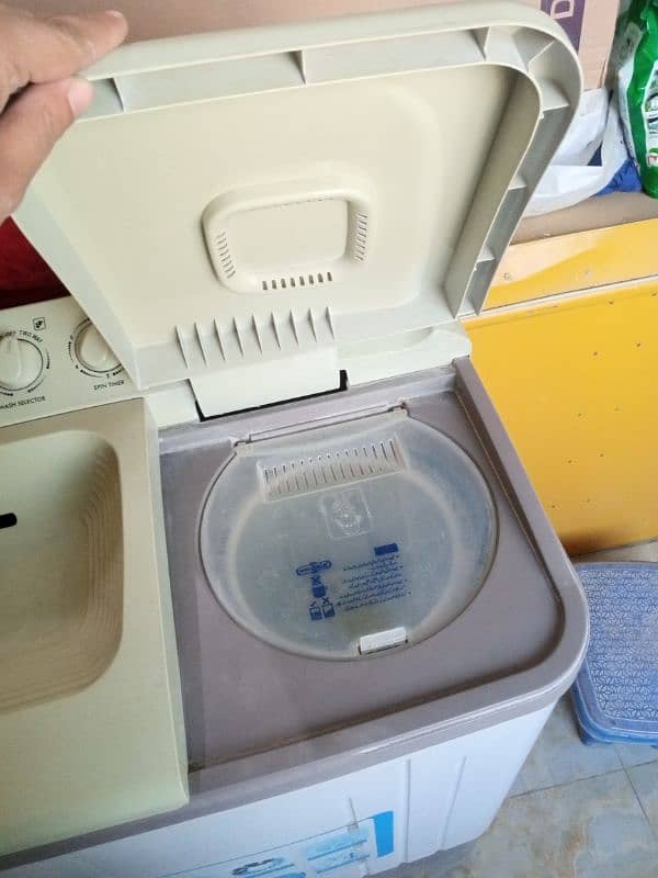 Twin tub washing machine 1