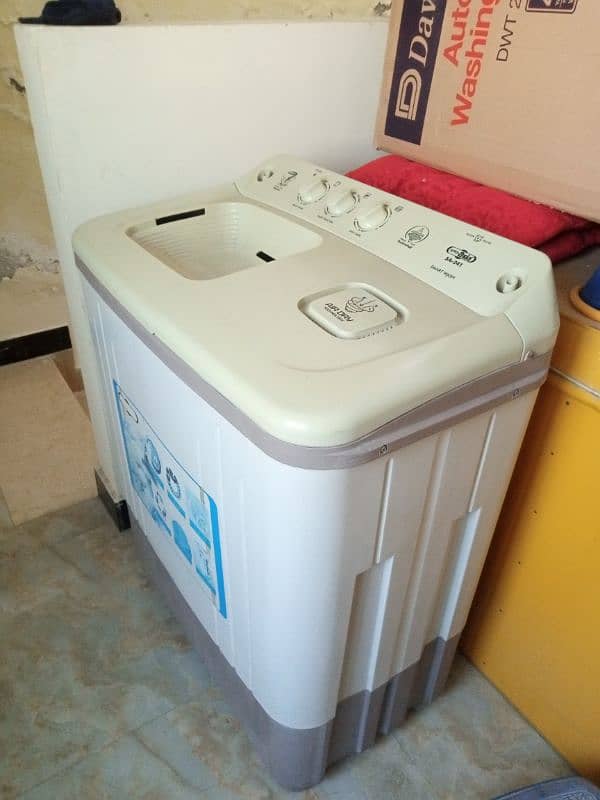 Twin tub washing machine 10