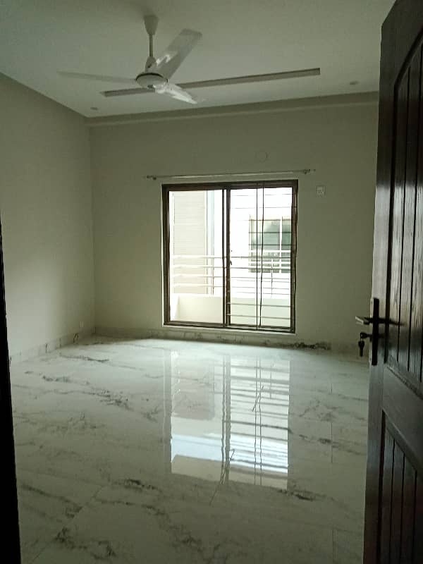 3 Bed Apartment Available For Sale In Askari 11 Lahore Pakistan 6