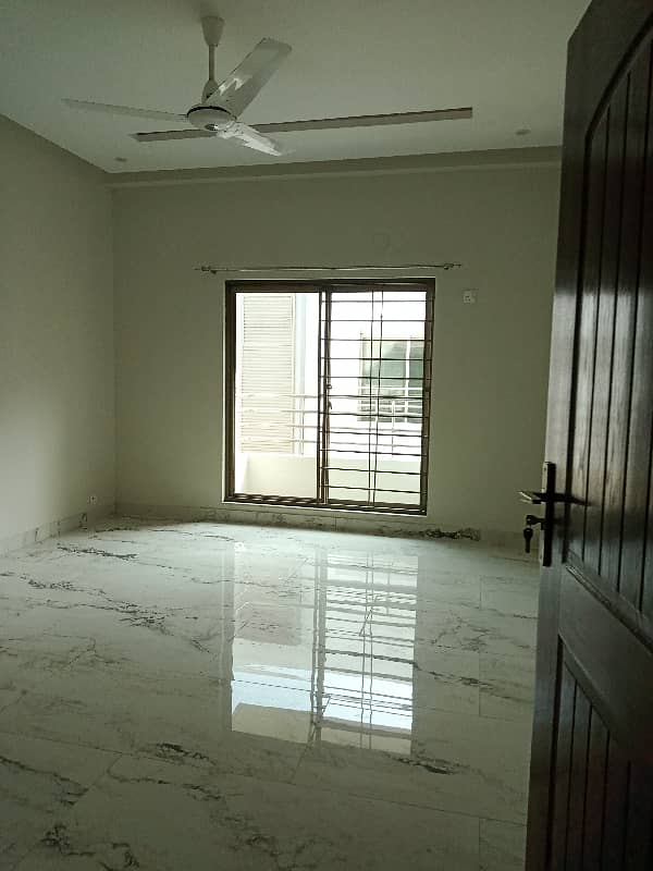 3 Bed Apartment Available For Sale In Askari 11 Lahore Pakistan 7