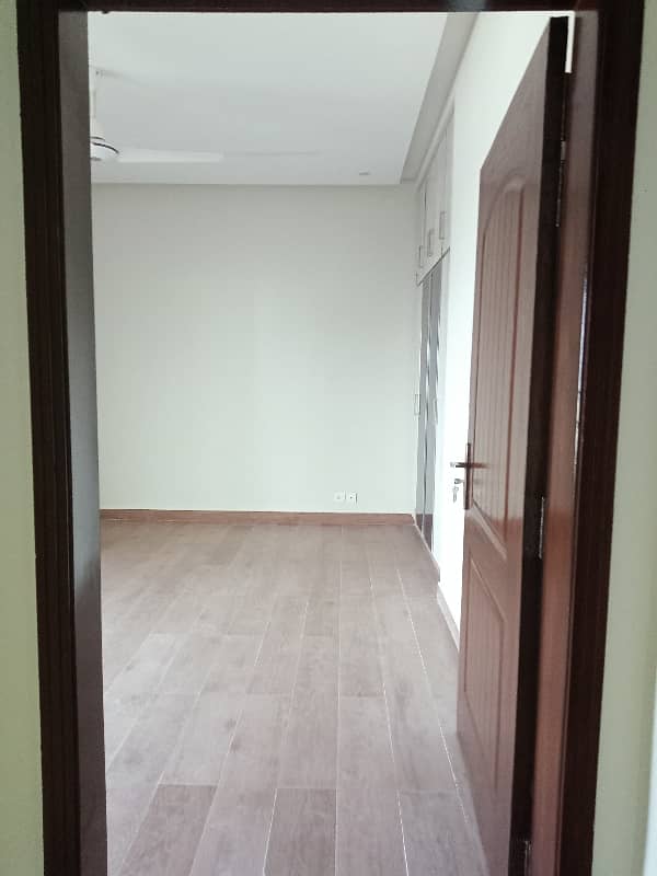 3 Bed Apartment Available For Sale In Askari 11 Lahore Pakistan 8