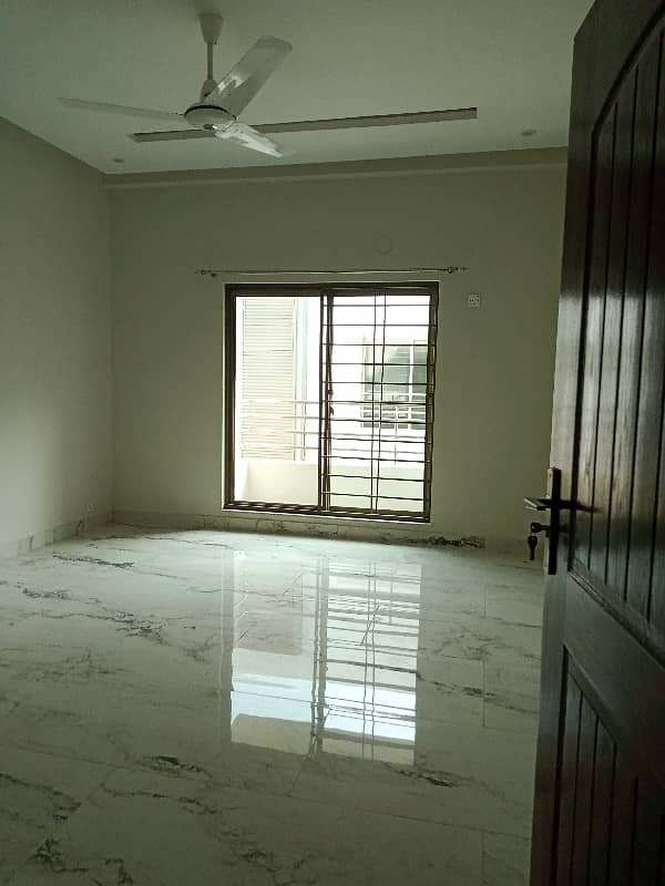 3 Bed Apartment Available For Sale In Askari 11 Lahore Pakistan 9