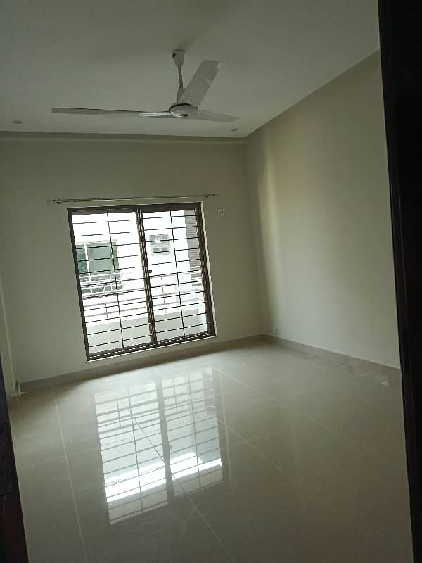 3 Bed Apartment Available For Sale In Askari 11 Lahore Pakistan 10