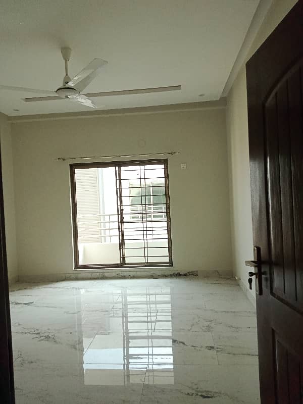 3 Bed Apartment Available For Sale In Askari 11 Lahore Pakistan 13