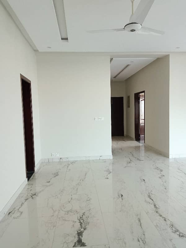 3 Bed Apartment Available For Sale In Askari 11 Lahore Pakistan 15