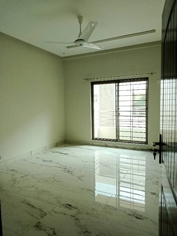 3 Bed Apartment Available For Sale In Askari 11 Lahore Pakistan 16