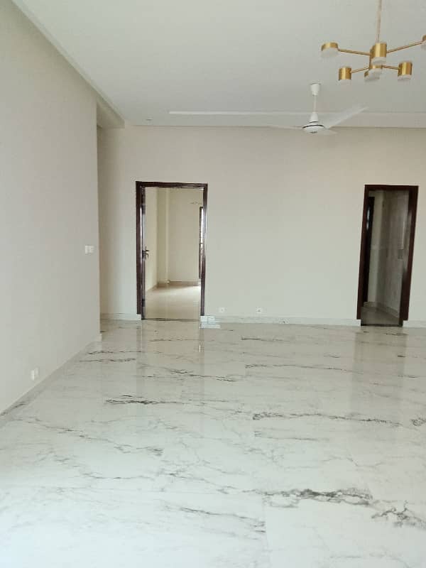 3 Bed Apartment Available For Sale In Askari 11 Lahore Pakistan 18