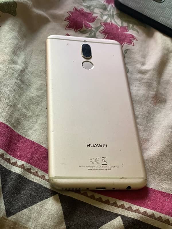 Huawei Mate 10 Lite 1