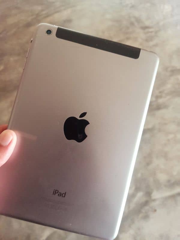 ipad mini 2. . 0