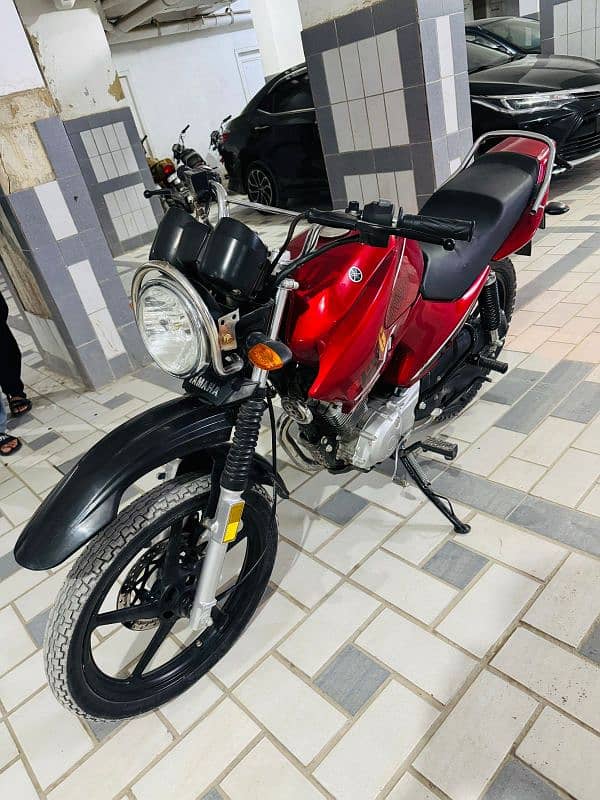 Yahama YBR 125 0