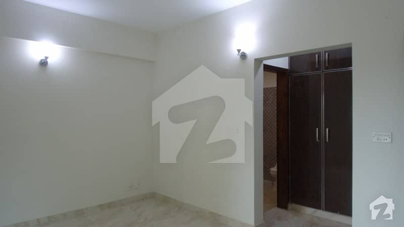 3 Bed Flat For Rent Askari 11 Lahore 11