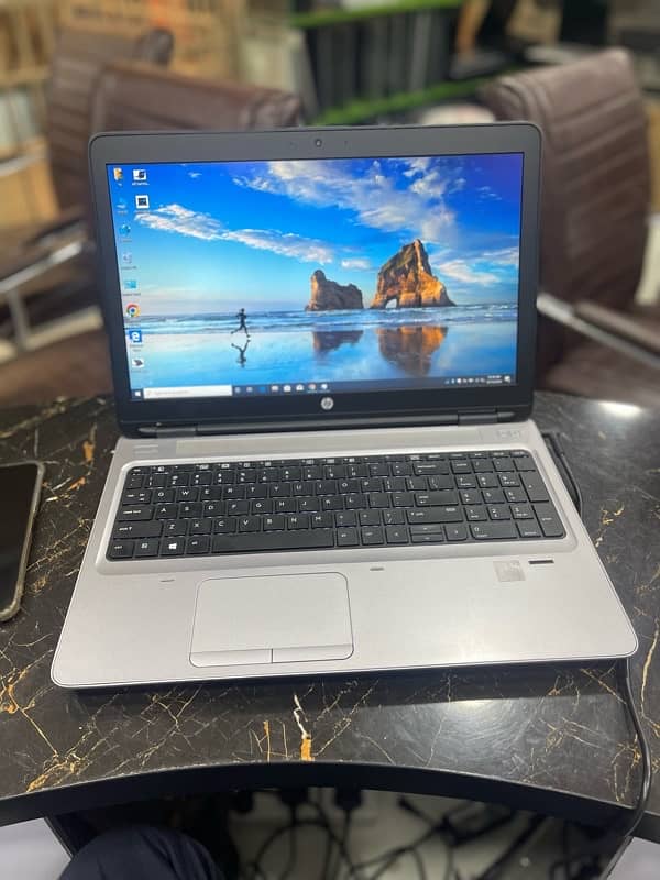 HP ProBook 650 G3 15.6 HD Intel Core i7-7th Generation 4