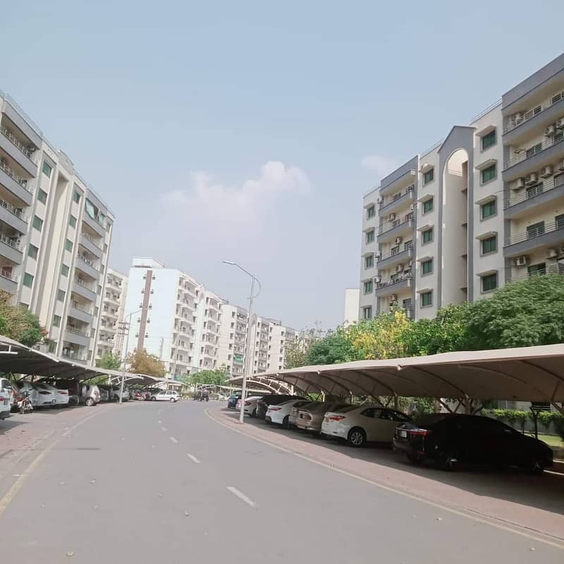 10 Marla 3 Bed Flat For Sale In Askari 11 Lahore 1