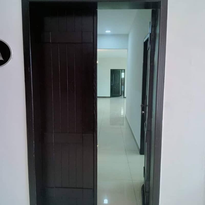 10 Marla 3 Bed Flat For Sale In Askari 11 Lahore 4